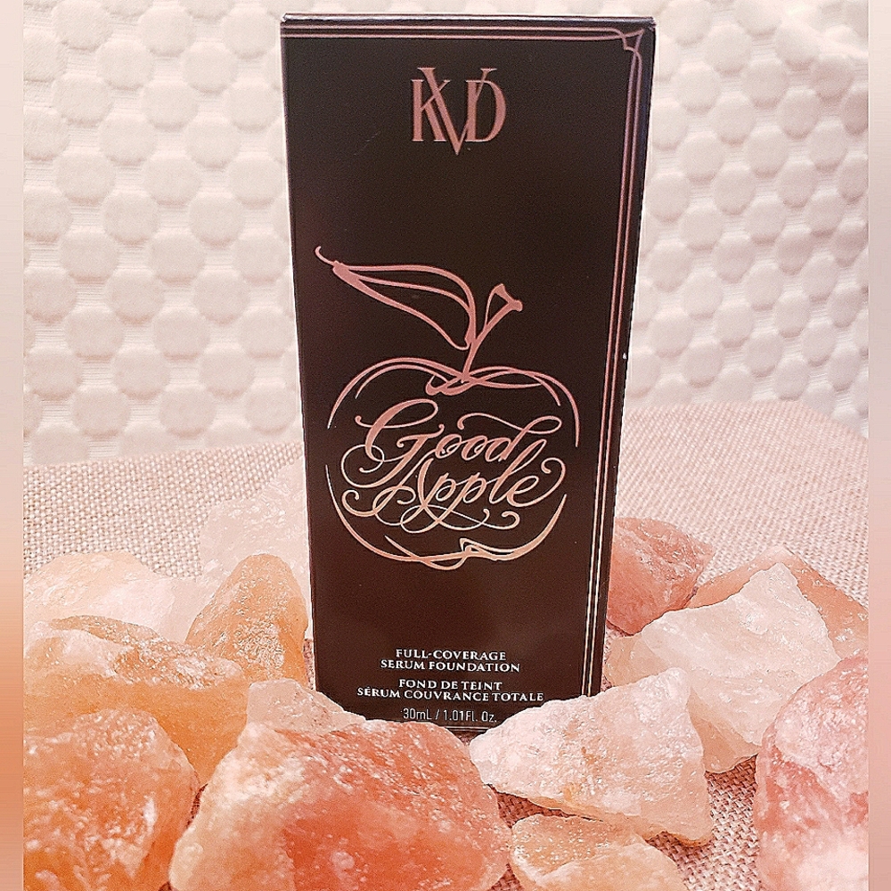 KVD Good Apple Foundation 010